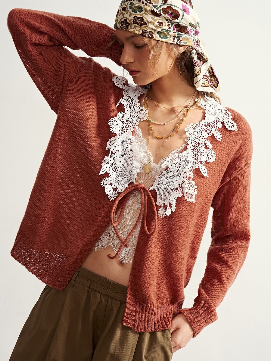 Bohemela Sweater Lengan Panjang Kasual Serbaguna Wanita dengan Motif Patchwork Renda - Khaki - View 1