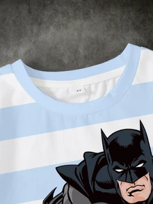 BATMAN X SHEIN 小男孩動漫英雄角色印花圓領短袖休閒T恤 - 白色 - 查看 5