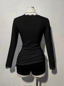 Attitoon Casual figursydd långärmad t-shirt med djup V-ringning och spetskant, lämplig för höst/vinter - Multifärgad - Visa 2
