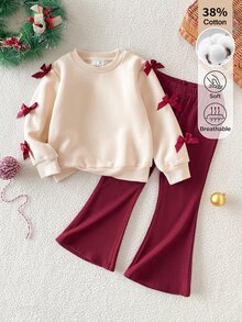 SHEIN 女童春秋冬米色圓領衛衣，袖口飾有多個酒紅天鵝絨3D蝴蝶結，搭配酒紅彈性喇叭長褲，鬆緊腰設計，舒適時尚，適合室內/戶外穿著與購物 - 彩色 - 查看 3