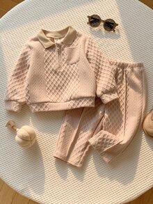 SHEIN 男女嬰兒/幼兒 2件組秋冬加厚紋理布料 POLO 套裝，衛衣套裝，嬰兒冬季服飾，聖誕 - 杏色 - 查看 4