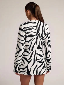 SHEIN BAE جاكيت أنيق للنساء بطبعة زيبرا وأكمام طويلة وأزرار مفردة - متعدد الألوان - مشاهدة 2