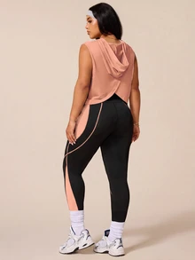 SHEIN Rhythm Era 女款運動瑜伽戶外健身訓練套裝，抽繩連帽無袖寬鬆運動衫，胸前弧形對比色設計，線條與色塊對比緊身褲 - 彩色 - 查看 7