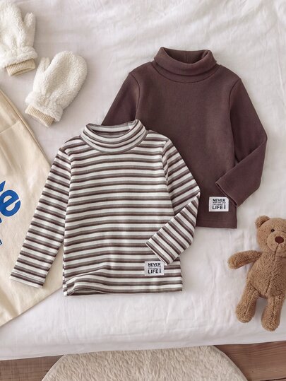 SHEIN Playful Pals 2 חולצות טי שרוול ארוך לבנים צעירים, סגנון פראפי, חמודות, חום ולבן, פסים, סריג ריב עם טלאי, צווארון מוק, גזרה רגילה, לחוץ, לחגים, לסתיו, נוח