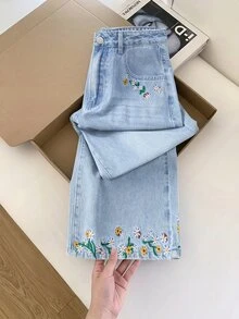 GlowEve 女款夏季花卉刺繡牛仔褲 - 淺色水洗藍 - 查看 4