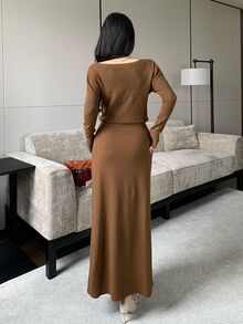 Modelyn Gaun Sweater Lengan Panjang Wanita Model Bahu Terbuka dengan Pinggang Tinggi dan Detail Ikat, Musim Gugur/Dingin - Coklat - View 2