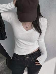 DAZY 女款V領純色極簡性感長袖優雅T恤 秋季 - 白色 - 查看 6