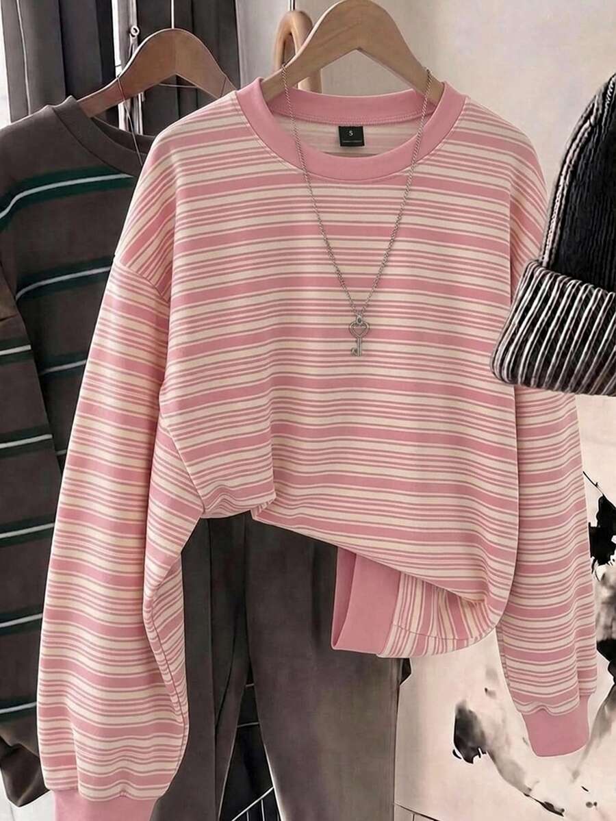 SHEIN EZwear 女款休閒學院風圓領寬鬆衛衣,粉色與白色條紋衛衣,女款秋季/日常校園服飾 - 彩色 - 查看 1