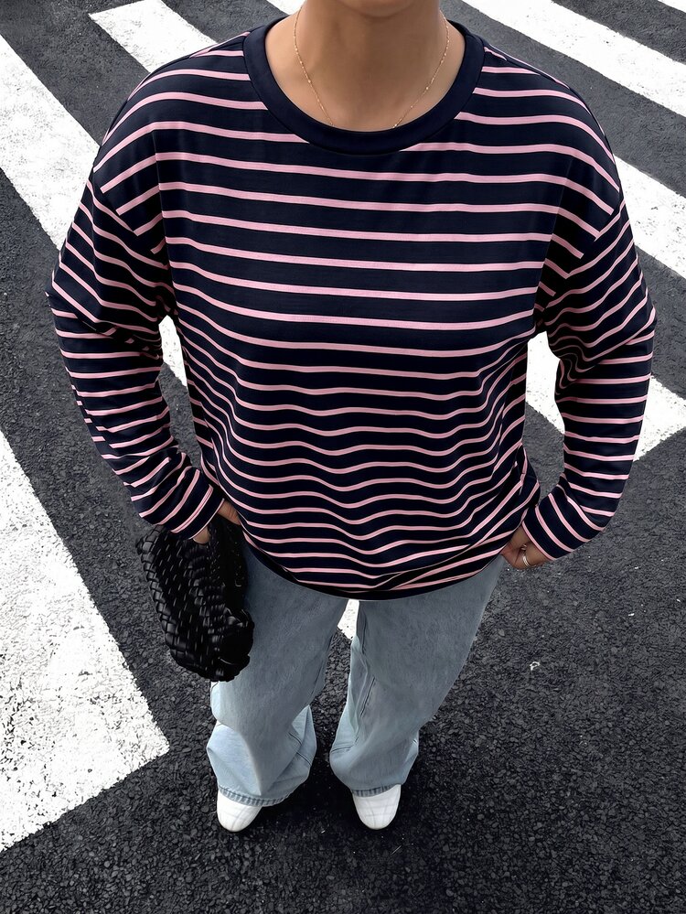 Muchica Women's Loose Black Striped Backless Tie Long Sleeve T-Shirt, Suitable For Outfits, Back To School, Street Style, Backless Top - Black and White - View 3