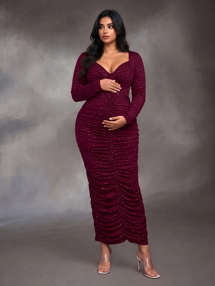 Cheriluna Maternity فستان حفلة أنيق للحوامل بمقاسات كبيرة، أكمام طويلة وياقة ماسية مع تصميم الكوب، فستان بورغندي ضيق مع تجاعيد - عنابي اللون - مشاهدة 1