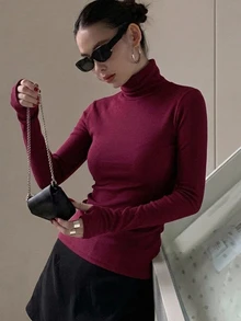 DAZY 女款純色長袖高領彈性抓絨T恤，秋冬學院風上衣 - 中紫紅色 - 查看 4