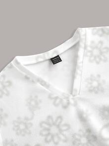 PopScrub Fun Print Ditsy Floral Premium Women's Scrub Uniform Top - Multicolor - View 3