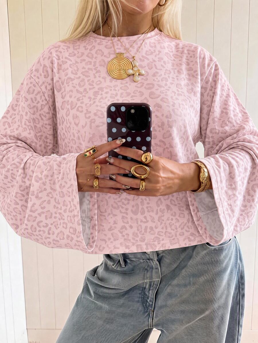 SHEIN EZwear 海外長袖淺粉色豹紋印花T恤,秋季上衣,適合日常通勤、聚會、秋冬/夏季、聖誕節、新年、感恩節、派對、婚禮、海灘、畢業典禮、優雅、外出、約會、通勤、情人節、優雅、度假、Y2K、畢業典禮等場合 - 彩色 - 查看 1