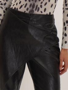 MUSEYN Black PU Overlay Pants Versatile Everyday Date Night Chic New Season Fall - Black - View 5