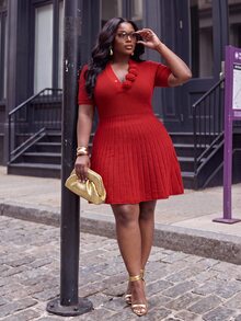 Slaydiva Plus Size VNeck Ruffle Hem Knit Mini Dress, Short Sleeve Slim Fit Party Dress - Red - View 2