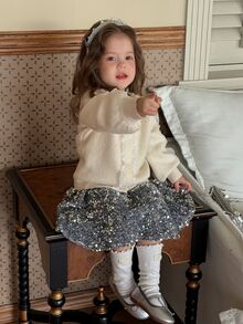 DAZY Cardigan Rajut Kancing Tunggal untuk Bayi Perempuan dengan Hiasan Rumbai, Leher Bulat, Lengan Panjang, dan Renda Kontras - Krem - View 6