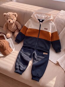 SHEIN Playful Pals 2件組幼童男童連帽外套＋長褲，學院風海軍藍與薑黃奶油色拼接，羅紋飾邊長袖連帽常規款，秋季校園慢跑舒適運動套裝 - 彩色 - 查看 4