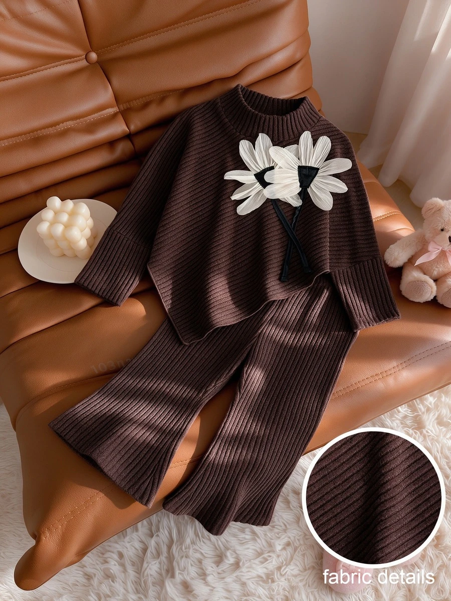 SHEIN Playful Pals 女嬰春夏秋冬休閒親子套裝 T-shirt 套組，不對稱套頭長袖高領磨毛摩卡棕羅紋布料 3D 花卉 - 棕色 - 查看 1