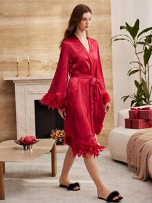 Moireta Women's Glossy Embossed Satin Feather Long Robe - Burgundy - View 3