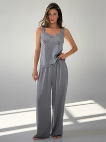 Livesso Set Pakaian Tidur Rumahan Kasual Sehari-hari untuk Wanita: Atasan dan Celana Patchwork Renda - Grey - View 4