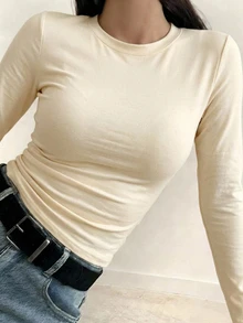 DAZY 女款素色圓領長袖休閒百搭T恤 - 杏色 - 查看 5