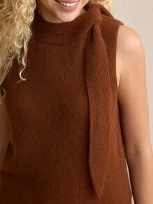 MOTF PREMIUM WOMEN'S AUTUMN/WINTER TIE-NECK HIGH COLLAR SLEEVELESS SWEATER - Mist Green - View 2