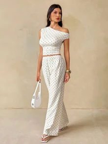 SHEIN Tall طقم نسائي طويل من قطعتين بلون بيج بنقاط بيضاء، ملابس علوية مكشوفة الكتفين وبنطال - لون مشمشي - مشاهدة 3
