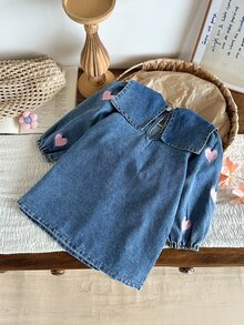 SHEIN 1件幼女牛仔洋裝 甜美藍粉色愛心刺繡 泡泡袖方領 常規款 生日派對 秋季假期 公主芭蕾復古風 - 中等水洗藍 - 查看 2