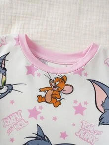 TOM & JERRY X SHEIN طقم ملابس منزلية للبنات الصغيرات بطبعة كرتونية، توب بأكمام قصيرة وشورت - وردي - مشاهدة 3