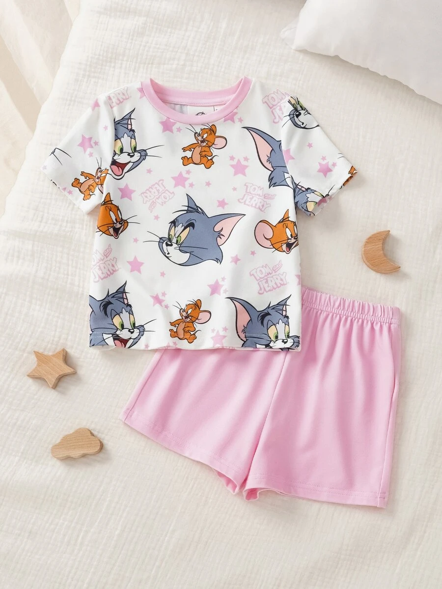 TOM & JERRY X SHEIN طقم ملابس منزلية للبنات الصغيرات بطبعة كرتونية، توب بأكمام قصيرة وشورت - وردي - مشاهدة 1