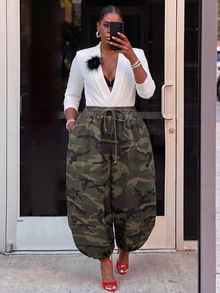 Slaydiva Celana Kargo Motif Kamuflase Ukuran Besar, Celana Panjang Longgar Ukuran Besar dengan Tali Serut Elastis, Streetwear Hip Hop untuk Wanita Berlekuk Tubuh - Hijau - View 5