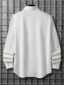 Manfinity Homme 男士梭織極簡藍白條紋襯衫 - 白色 - 查看 2