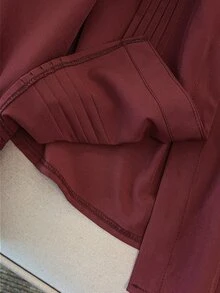 GlowEve CURVE 大尺碼女款長袖立領條紋休閒純色荷葉邊袖口襯衫，適合日常通勤秋季穿著 - 紅木色 - 查看 6