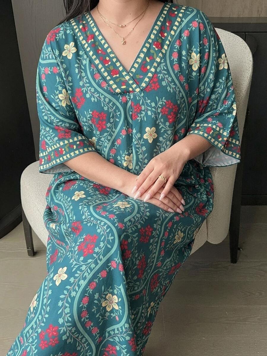 Dazy Plus Plus Size Floral Retro Print V-Neck Loose Long Dress, Elegant ...