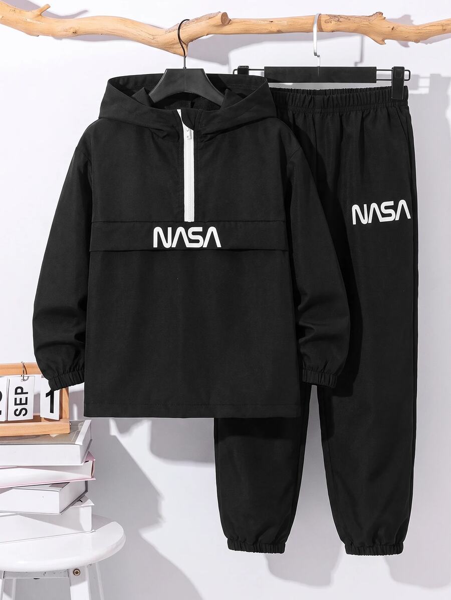 SHEIN 2件組男孩休閒日常百搭舒適拼接連帽半拉鍊套頭寬鬆長袖外套與寬鬆錐形長褲,梭織兩件套,適合學校、花園、海灘、生日,春/夏季 - 彩色 - 查看 1