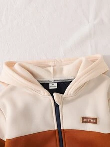 SHEIN Playful Pals 2件組幼童男童連帽外套＋長褲，學院風海軍藍與薑黃奶油色拼接，羅紋飾邊長袖連帽常規款，秋季校園慢跑舒適運動套裝 - 彩色 - 查看 5