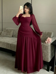 Modelyn 垂領泡泡長袖收腰不對稱百褶雪紡喇叭裙 - 紅色 - 查看 10