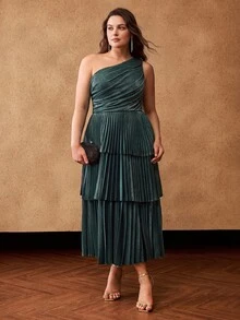 MOTF Soiréza PLUS SIZE WOMEN ONE SHOULDER SLEEVELESS PLEATED PATCHWORK MULTI-LAYER HEM ELEGANT COCKTAIL DRESS - Dark Green - View 3