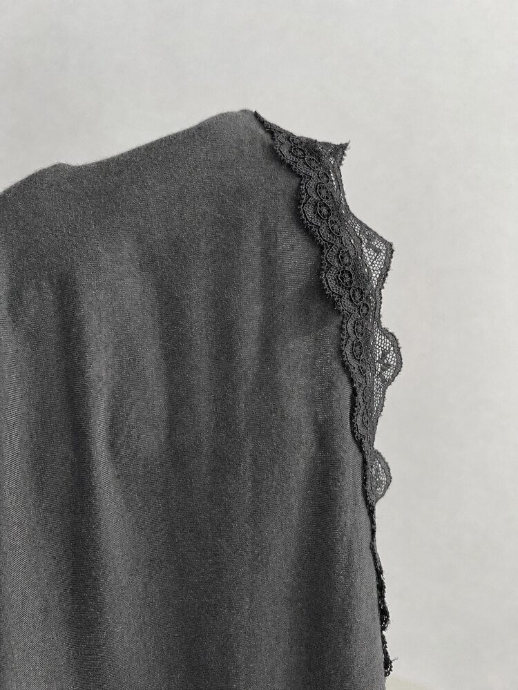 Elamini Kaos Kasual Wanita Berlipit dengan Motif Renda dan Patchwork untuk Sehari-hari - Dark Grey - View 7