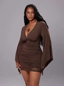 Rustia Vestido de moda sexy ajustado con escote en V profundo, mangas divididas y fruncido para mujeres de talla grande en unicolor - Marrón - Ver 6