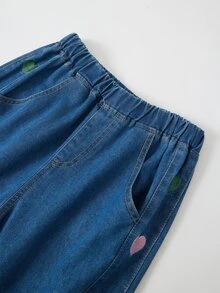 SHEIN Tween女孩牛仔褲 2026秋冬新款 時尚復古做舊寬腿牛仔褲 可愛愛心刺繡 Y2K學院風街頭休閒風 舒適純棉牛仔褲 適合日常出遊、上學通勤、聚會、開學季 破洞牛仔褲 - 深色水洗藍 - 查看 7