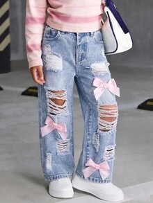 SHEIN Genkimix Kids 女童蝴蝶結破洞牛仔褲，四季新款，時尚休閒復古水洗破洞牛仔褲，粉色蝴蝶結裝飾，可愛百搭適用多種場合，時尚破洞牛仔褲 - 中等水洗藍 - 查看 4