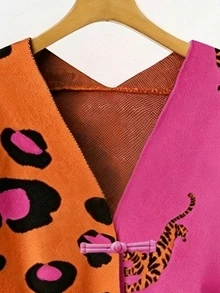 GlowEve CURVE Plus Size Women's Casual Contrast Color Pattern Frog Button V-Neck Drop Shoulder Cardigan - Multicolor - View 4