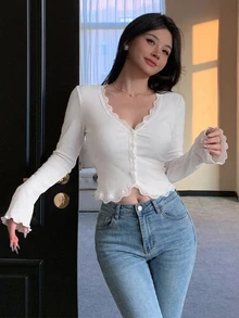 DAZY 秋季白色鏤空蕾絲拼接休閒甜美婚禮派對修身長袖女款開襟衫T恤 - 白色 - 查看 5