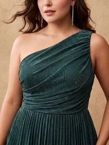 MOTF Soiréza PLUS SIZE WOMEN ONE SHOULDER SLEEVELESS PLEATED PATCHWORK MULTI-LAYER HEM ELEGANT COCKTAIL DRESS - Dark Green - View 2