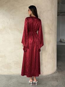 Aloruh 女款優雅派對宴會緞面提花喇叭袖修身後背打結超長洋裝 - 紅色 - 查看 2