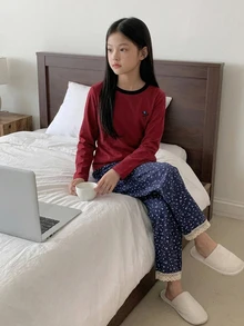 DAZY Tween女孩秋季圓領針織印花短袖T恤＋格紋睡褲居家休閒套裝 - 紅色 - 查看 3