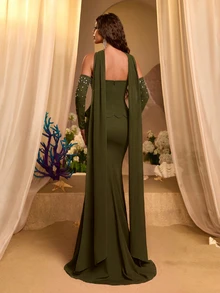 Glamrae فستان سهرة فاخر أنيق ورومانسي باللون الأحمر الداكن، بدون حمالات مع ياقة غير متماثلة وحمالة رقبة قابلة للفصل، مزين باللؤلؤ والراينستون، بقصة ضيقة وذيل حورية مع ذيل طويل، مناسب لحفلات الزفاف والاحتفالات والمناسبات الرسمية، بتصميم تطريز كثيف - أخضر عسكري - مشاهدة 2