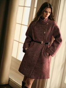MOTF PREMIUM Mantel wol panjang sedang, serbaguna, kerah tegak, motif tulang ikan, model vintage kelas atas, berhiaskan payet dan ikat pinggang. - Burgundy - View 7