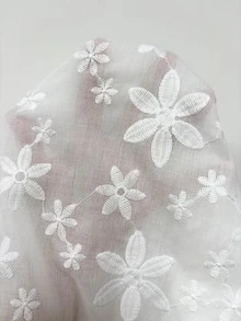 Breezaya 女款刺繡領結領喇叭袖時尚襯衫 - 白色 - 查看 4
